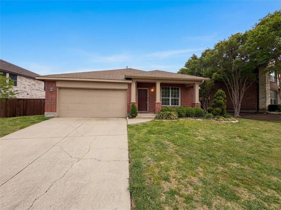 Property photo for 2124 Highland River Drive, Wylie, TX