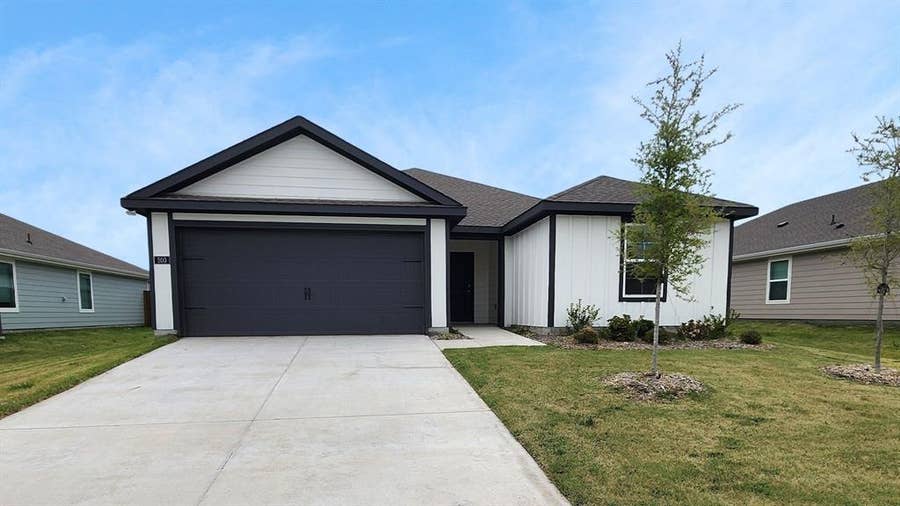 Property photo for 500 Silver Birch Drive, Nevada, TX