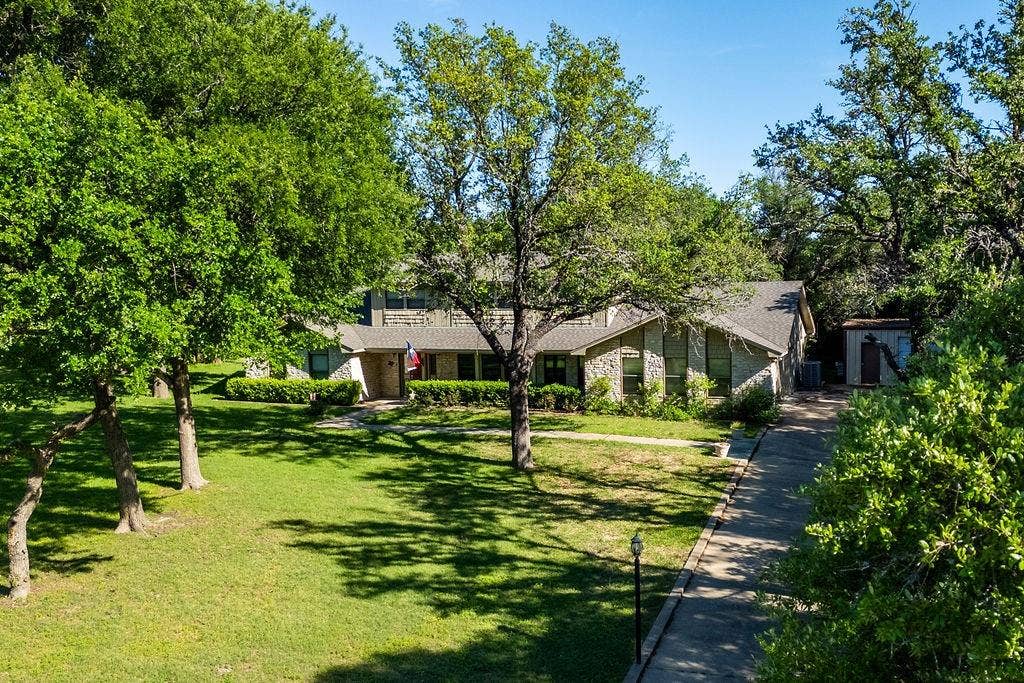 663 Coxs Oak Valley Road, Waco, TX 76705 663 Coxs Oak Valley Road, Waco, TX 76705