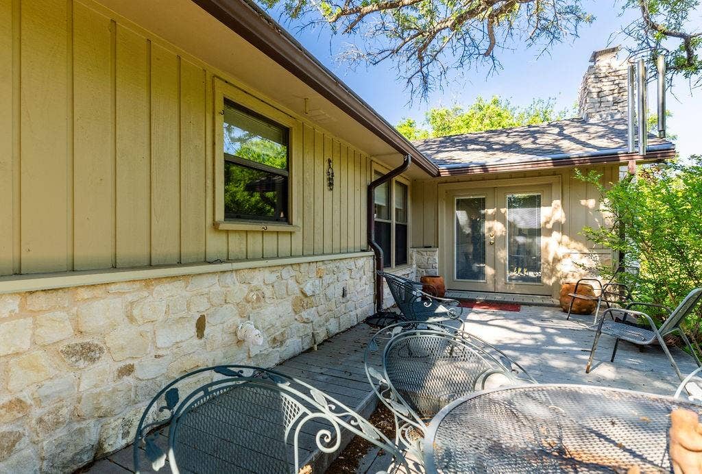 663 Coxs Oak Valley Road, Waco, TX 76705 663 Coxs Oak Valley Road, Waco, TX 76705