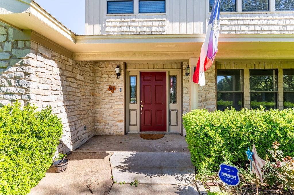 663 Coxs Oak Valley Road, Waco, TX 76705 663 Coxs Oak Valley Road, Waco, TX 76705