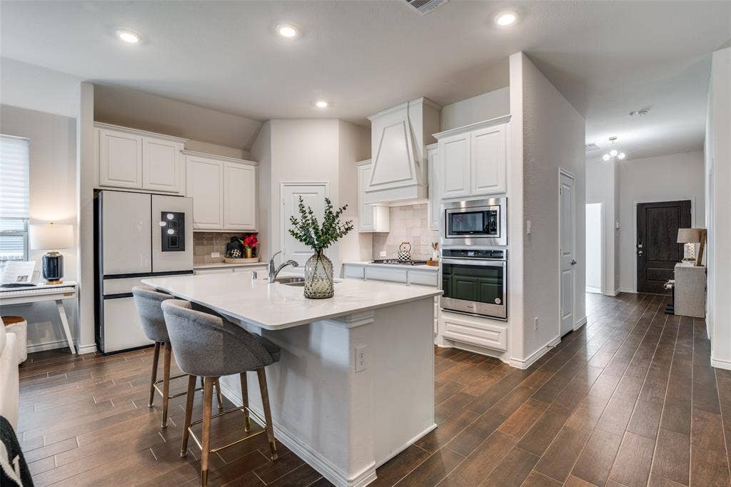1072 Sublime Drive, Heath, TX 75126 staging from previous tenant