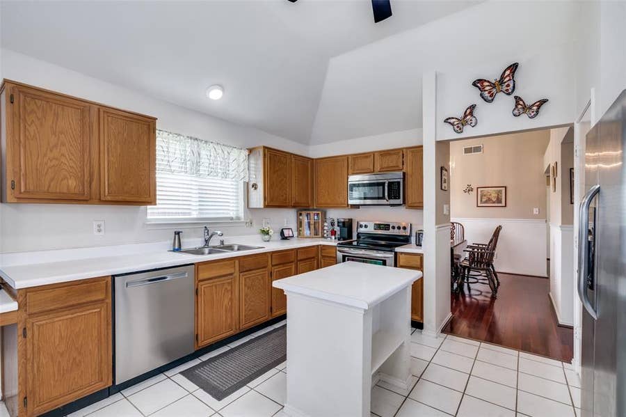 Property photo for 400 Vicki Lane, Wylie, TX