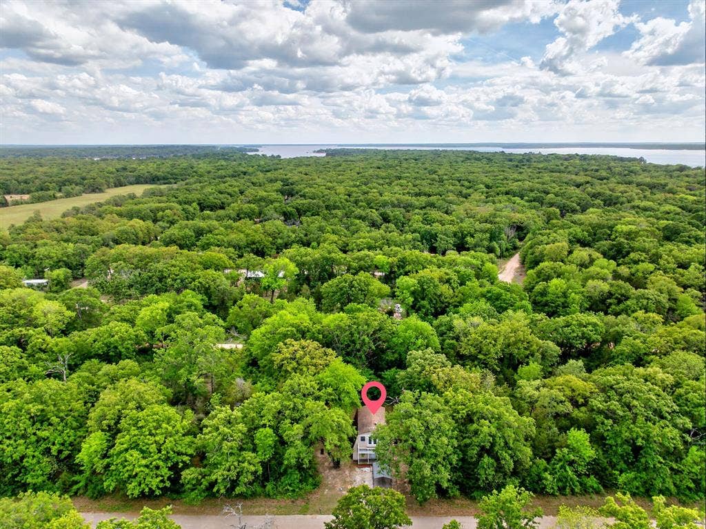 7115 Brokenbow Drive, Mabank, TX 75156