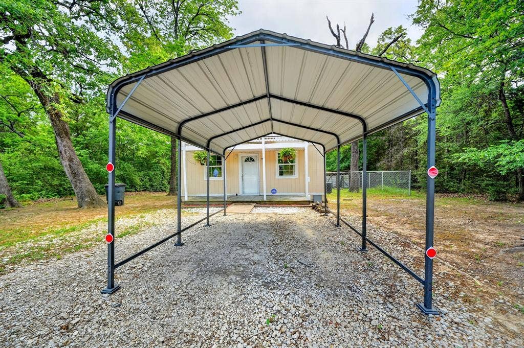 7115 Brokenbow Drive, Mabank, TX 75156