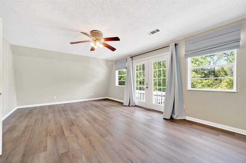 7115 Brokenbow Drive, Mabank, TX 75156