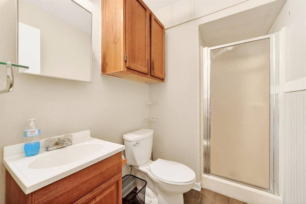 7115 Brokenbow Drive, Mabank, TX 75156