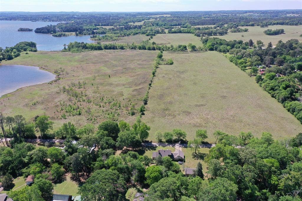 22577 Lime Street, Frankston, TX 75763 22577 Lime Street, Frankston, TX 75763