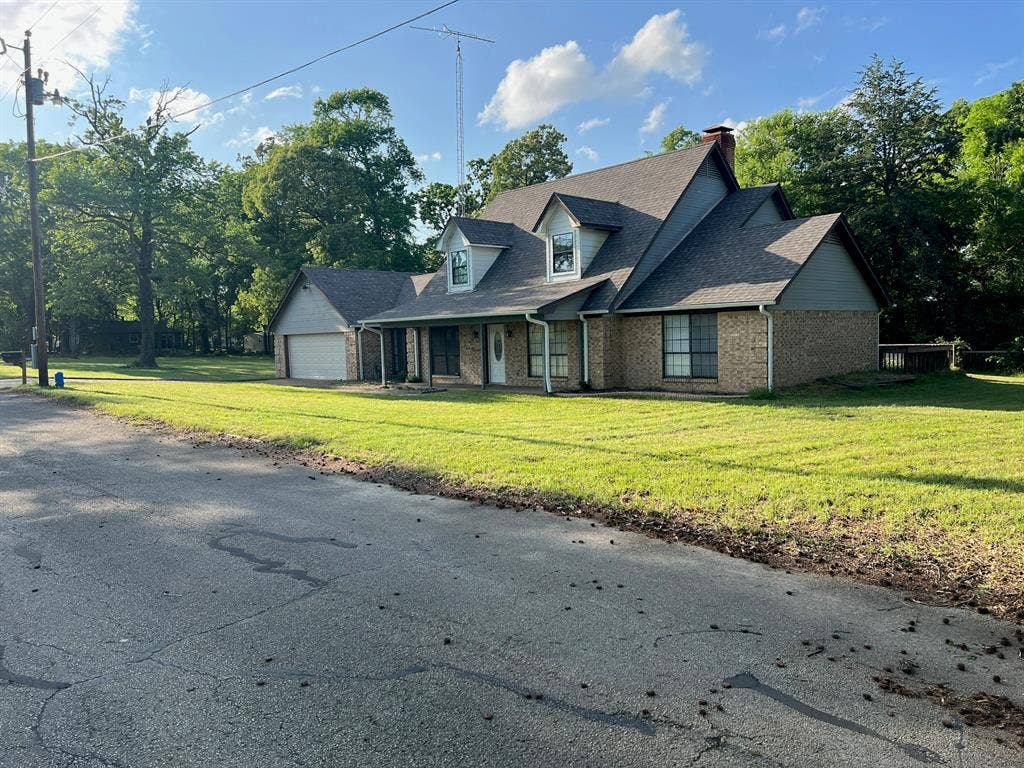 22577 Lime Street, Frankston, TX 75763 22577 Lime Street, Frankston, TX 75763
