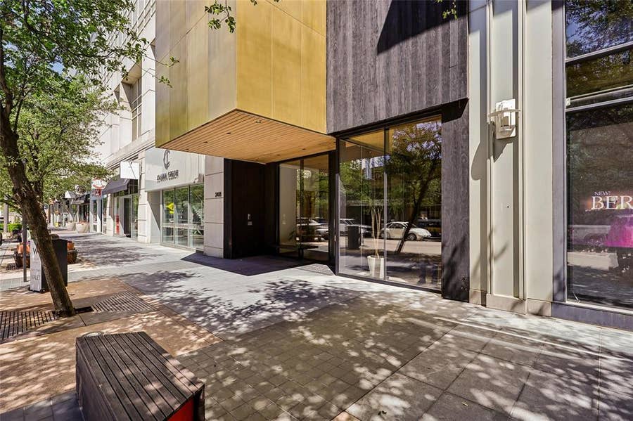 Property photo for 2408 Victory Park Lane, #832, Dallas, TX