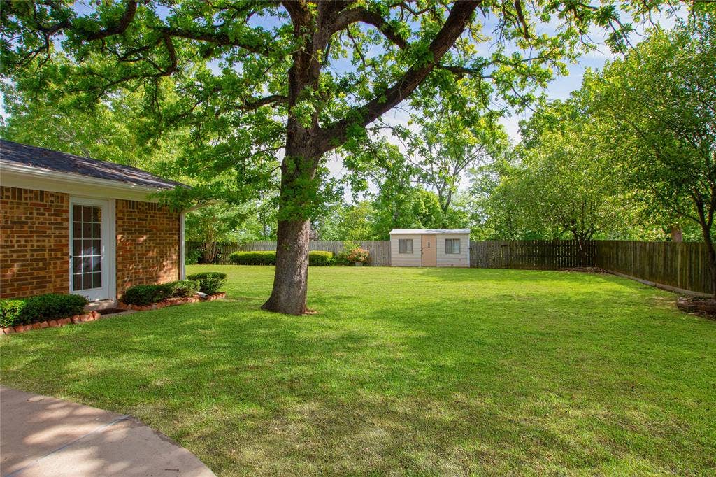 22831 Hickory Lane, Bullard, TX 75757 22831 Hickory Lane, Bullard, TX 75757