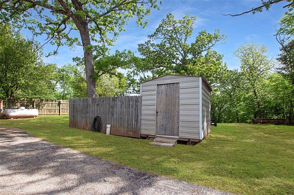 22831 Hickory Lane, Bullard, TX 75757 22831 Hickory Lane, Bullard, TX 75757