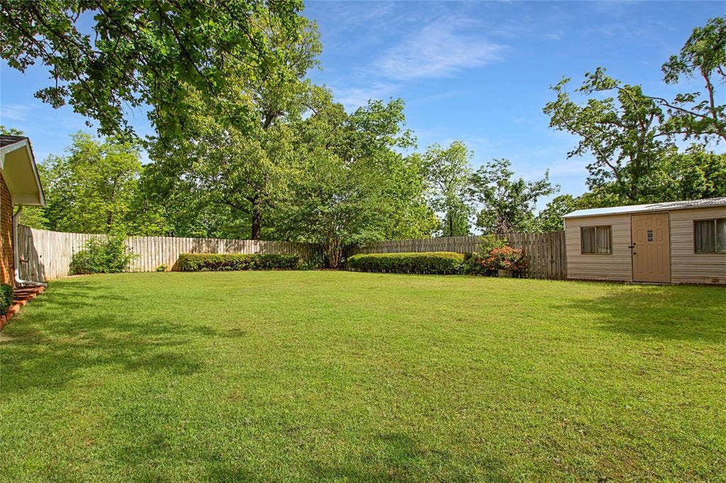 22831 Hickory Lane, Bullard, TX 75757 22831 Hickory Lane, Bullard, TX 75757