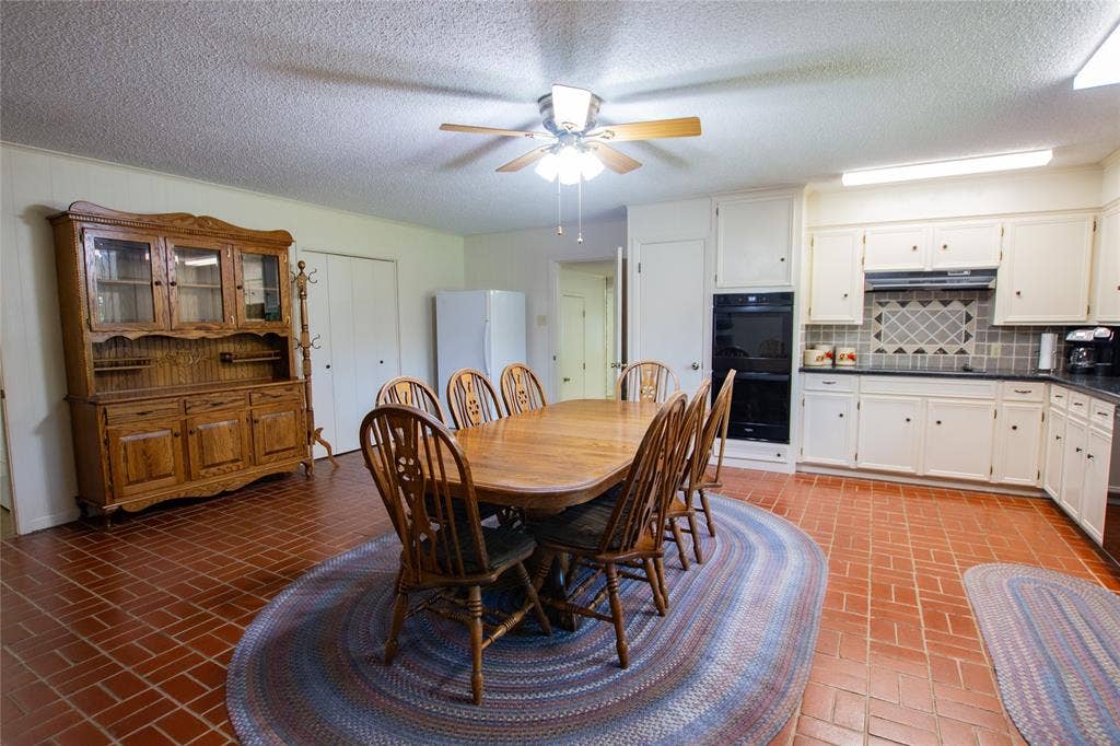 22831 Hickory Lane, Bullard, TX 75757 22831 Hickory Lane, Bullard, TX 75757