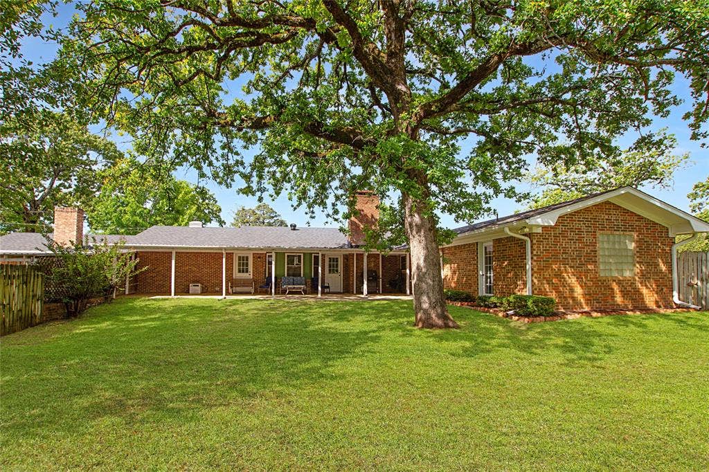22831 Hickory Lane, Bullard, TX 75757 22831 Hickory Lane, Bullard, TX 75757