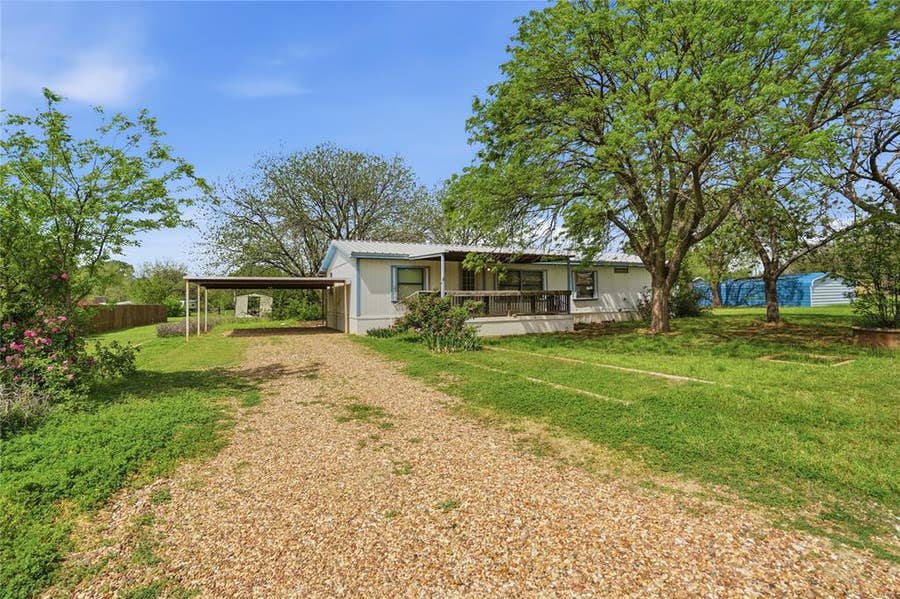 Property photo for 4400 Kristy Court, Granbury, TX