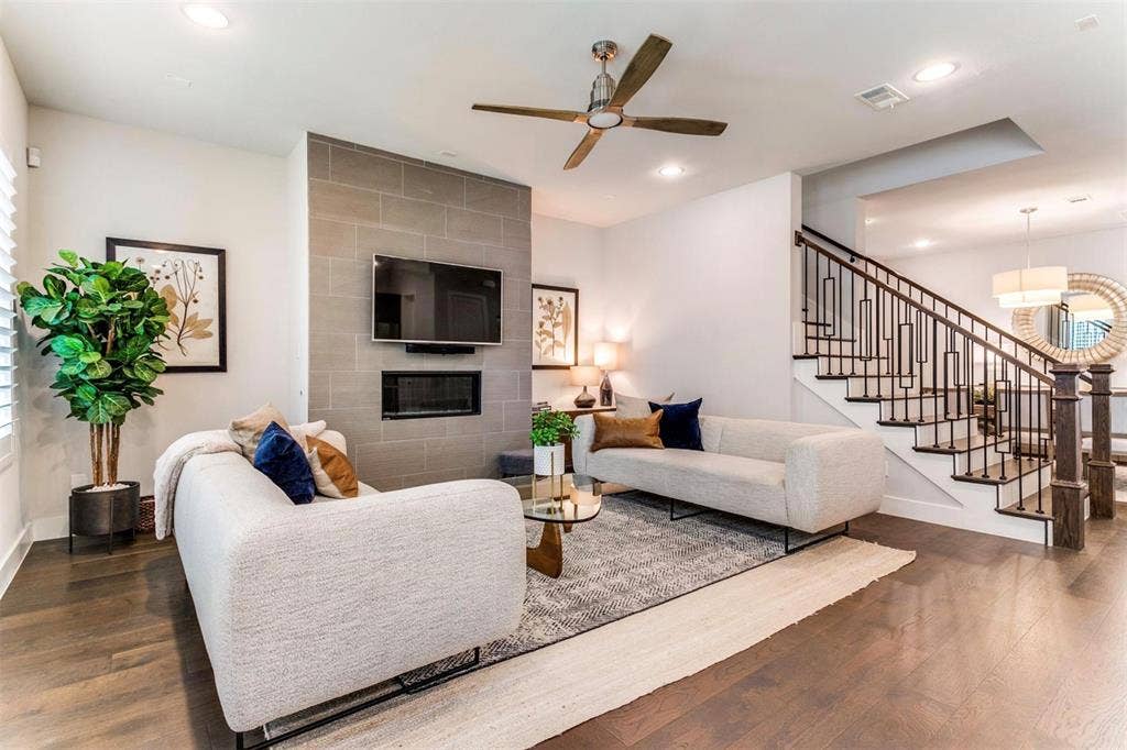 4107 Entrada Way, Dallas, TX 75219 4107 Entrada Way, Dallas, TX 75219