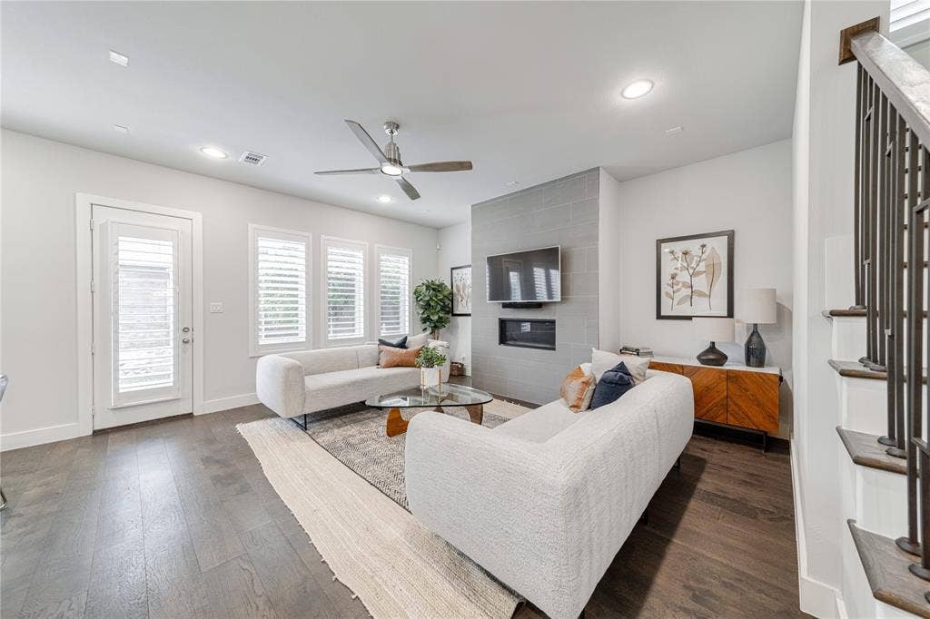 4107 Entrada Way, Dallas, TX 75219 4107 Entrada Way, Dallas, TX 75219