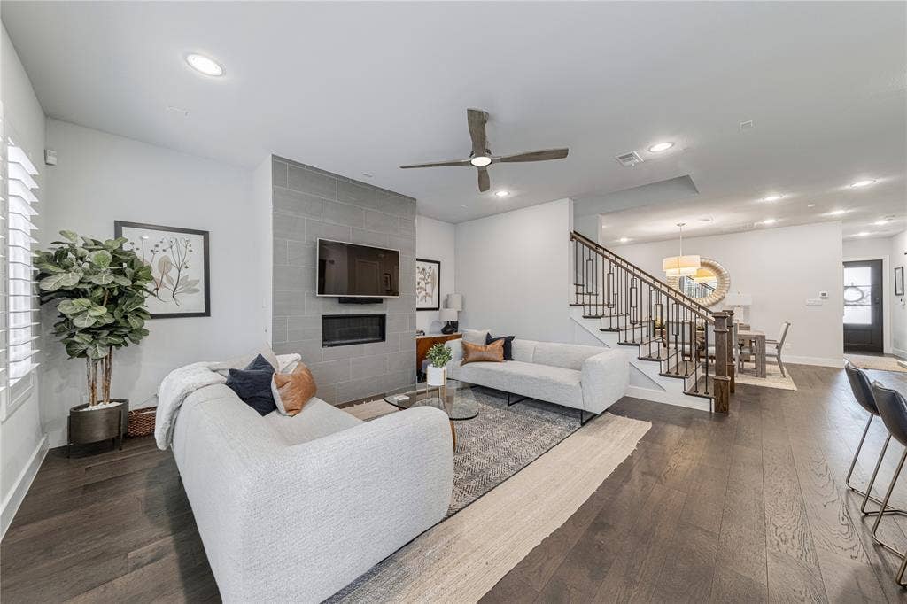 4107 Entrada Way, Dallas, TX 75219 4107 Entrada Way, Dallas, TX 75219