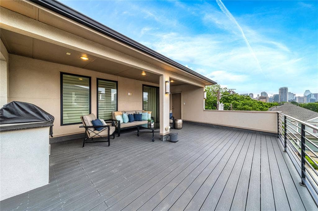 4107 Entrada Way, Dallas, TX 75219 3rd level patio with Outdoor kitchen