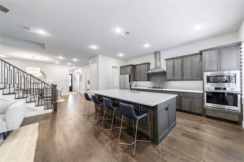 4107 Entrada Way, Dallas, TX 75219 4107 Entrada Way, Dallas, TX 75219