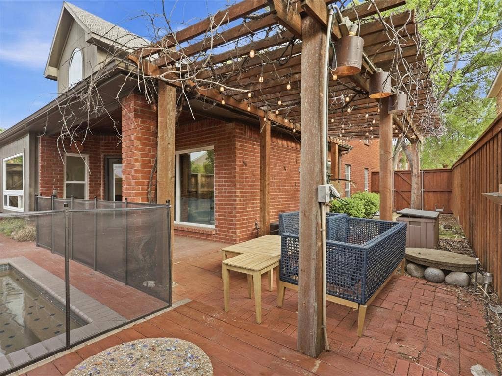 851 Chalfont Place, Coppell, TX 75019 851 Chalfont Place, Coppell, TX 75019