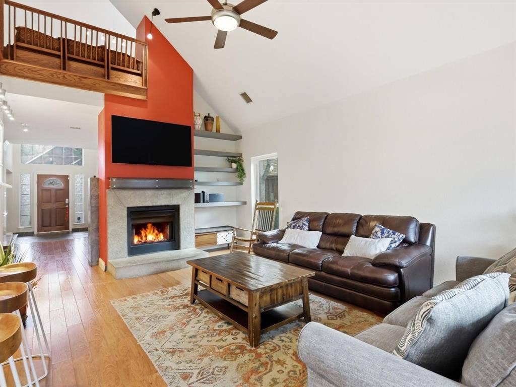 851 Chalfont Place, Coppell, TX 75019 851 Chalfont Place, Coppell, TX 75019