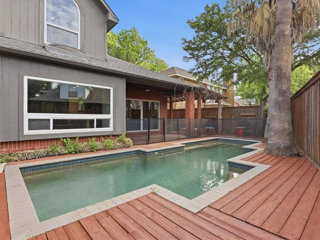851 Chalfont Place, Coppell, TX 75019 851 Chalfont Place, Coppell, TX 75019