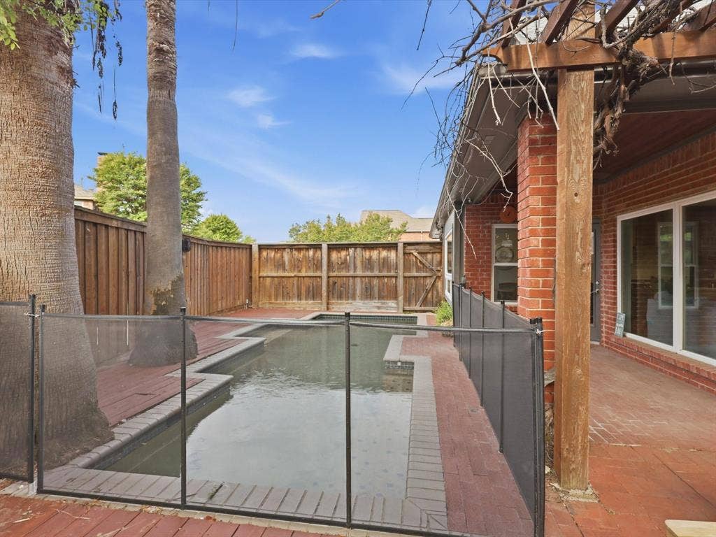 851 Chalfont Place, Coppell, TX 75019 851 Chalfont Place, Coppell, TX 75019