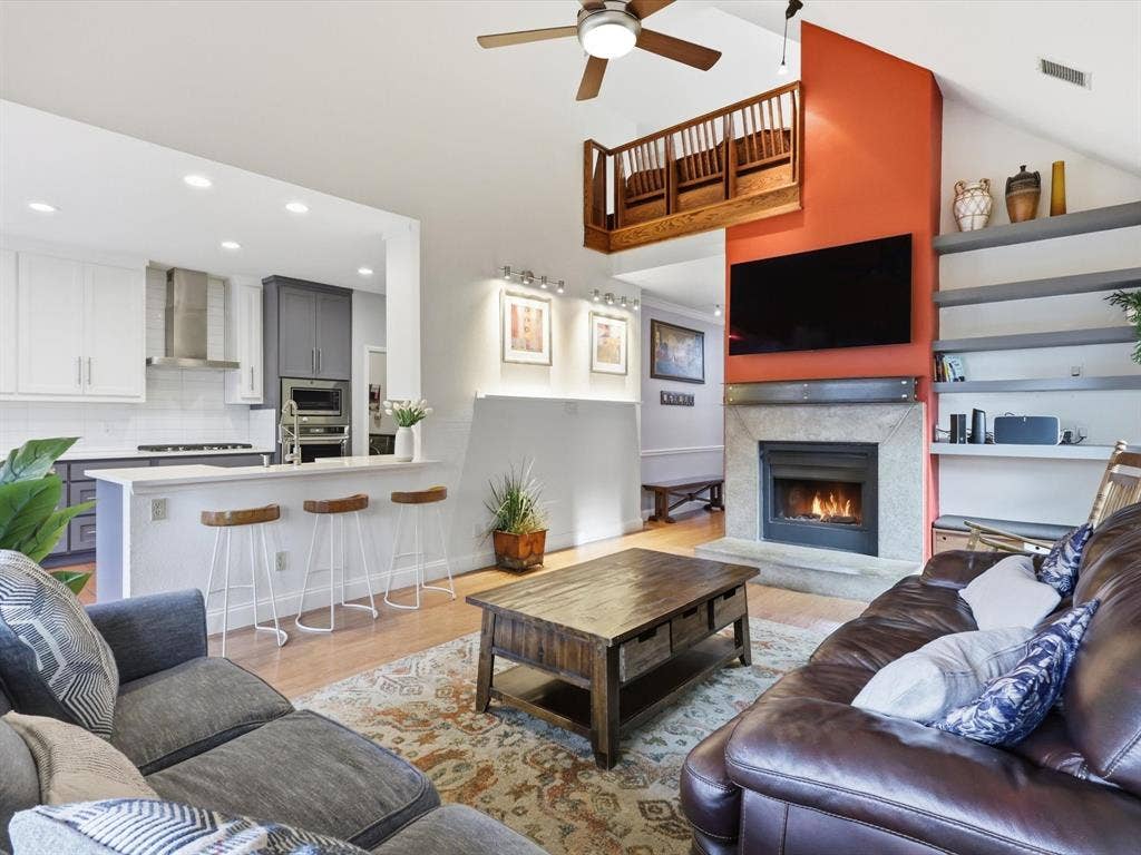 851 Chalfont Place, Coppell, TX 75019 851 Chalfont Place, Coppell, TX 75019