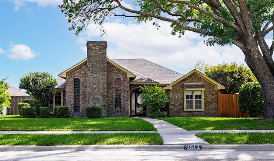 Property photo for 2912 Laguna Court, Plano, TX
