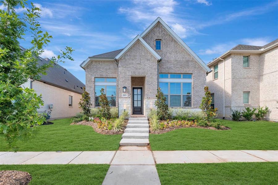 Property photo for 2021 Mack Avenue, Van Alstyne, TX