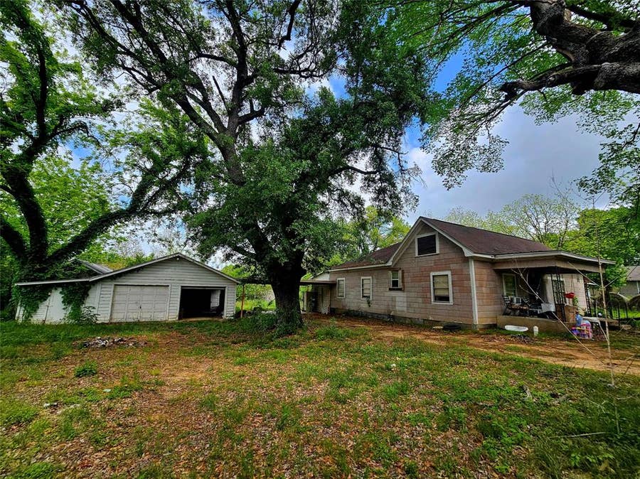Property photo for 200 Jay Street, Trinidad, TX