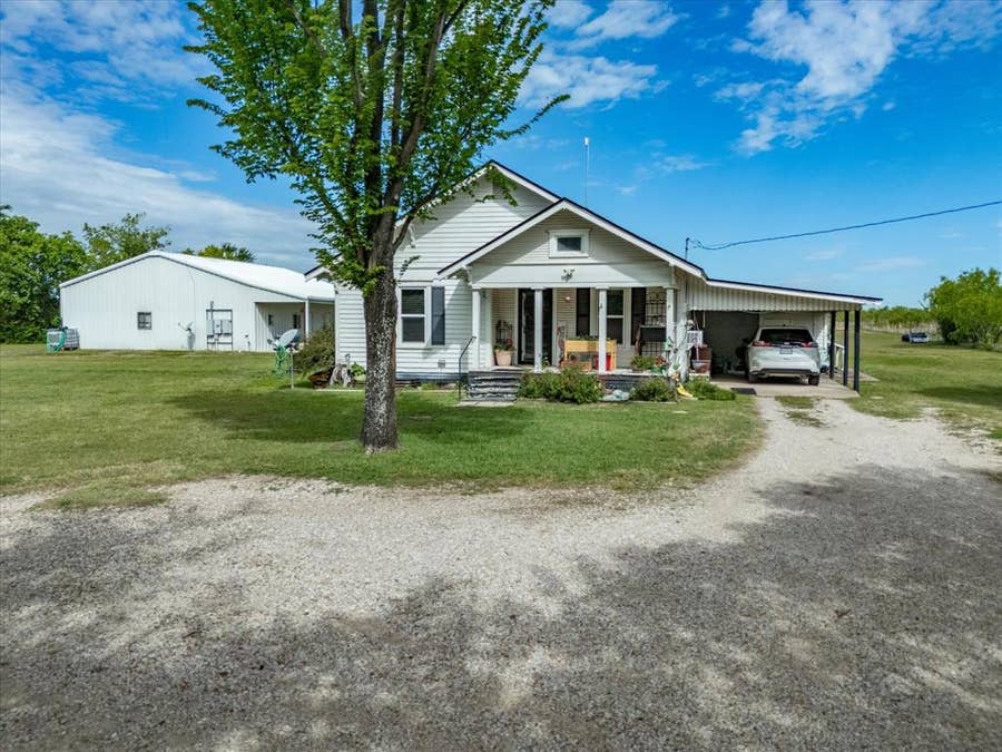 Property photo for 2414 E Ennis Avenue, #A, Ennis, TX