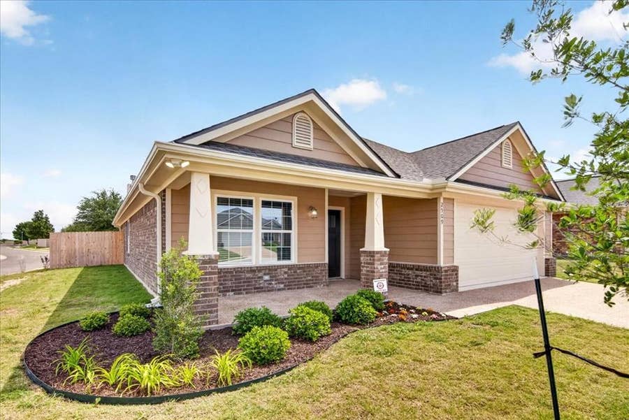 Property photo for 2509 Yoder Lane, Robinson, TX
