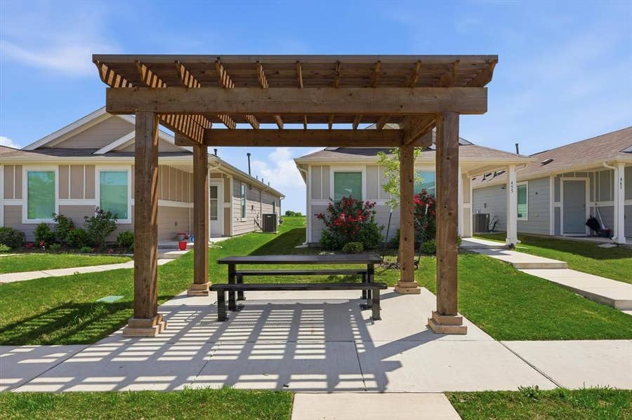 Property photo for 454 Eagle Wind Way, Ferris, TX