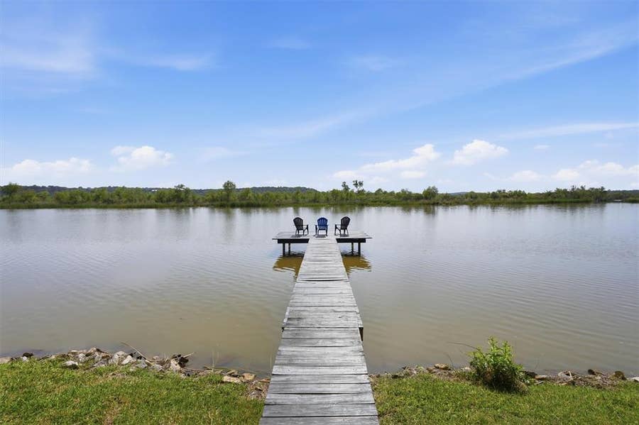 Property photo for 5106 Gibson Court, Granbury, TX