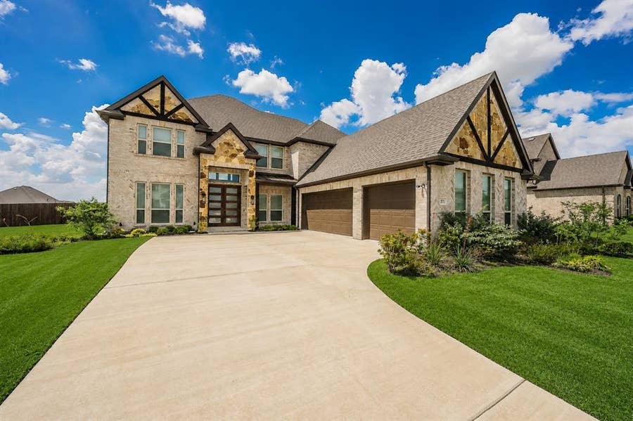Property photo for 371 Cheyenne Mountain Drive, Ovilla, TX