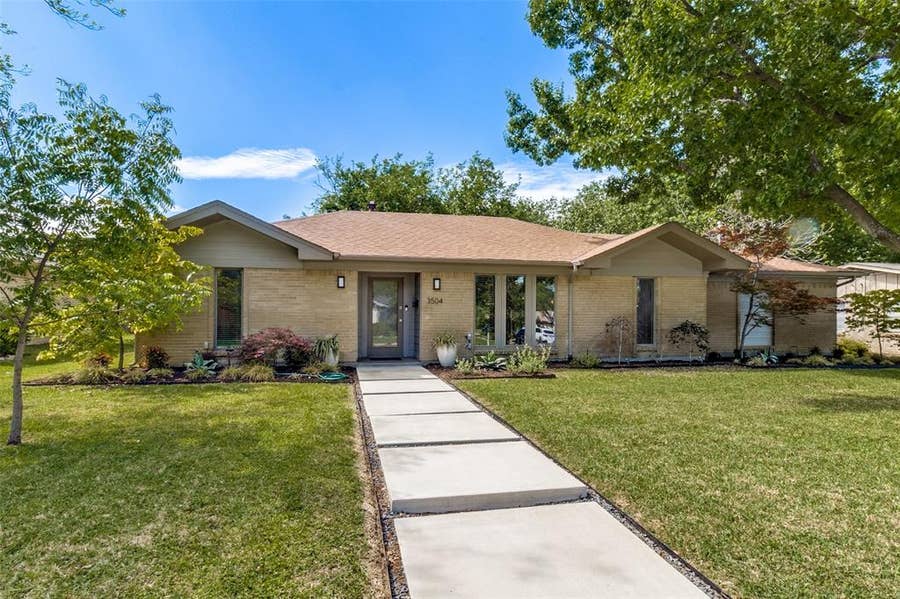 Property photo for 3504 Janlyn Lane, Farmers Branch, TX