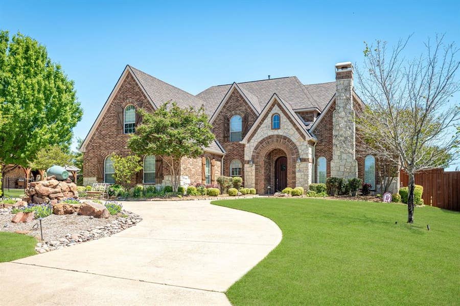 Property photo for 6 Kilchurn, Garland, TX