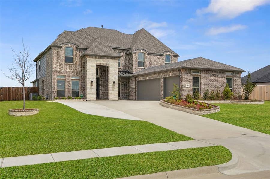 Property photo for 751 Emerald Valley Drive, Ovilla, TX