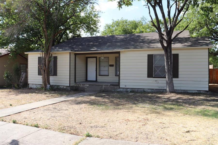 Property photo for 6415 Latta Street, Dallas, TX