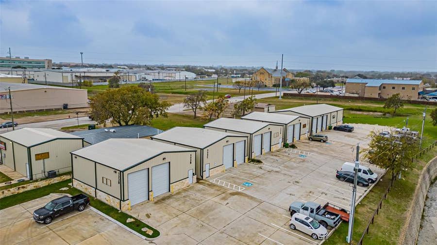 Property photo for 132 N Grants Lane, #E, White Settlement, TX
