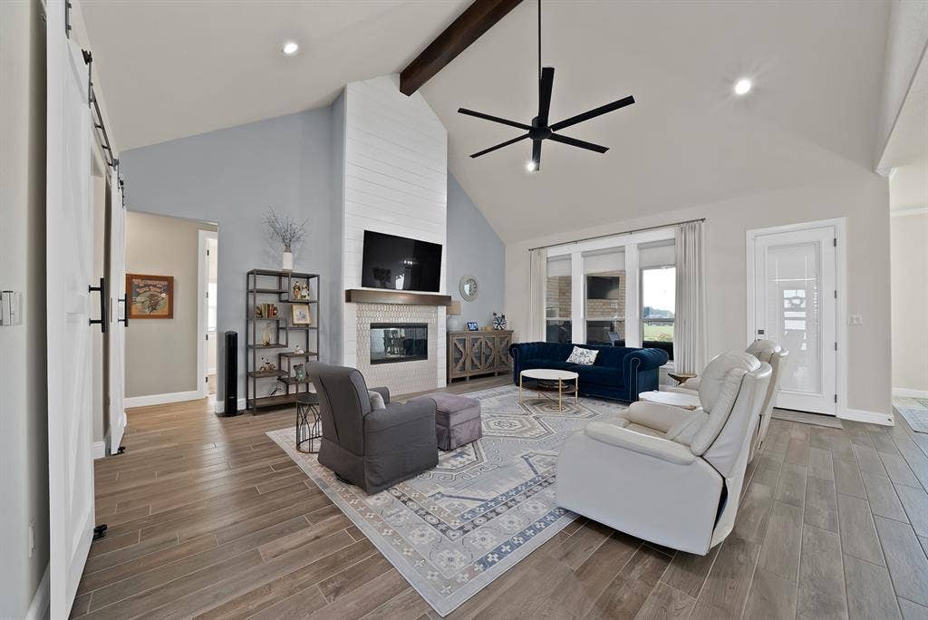 3076 Infinity Drive, Weatherford, TX 76087 3076 Infinity Drive, Weatherford, TX 76087