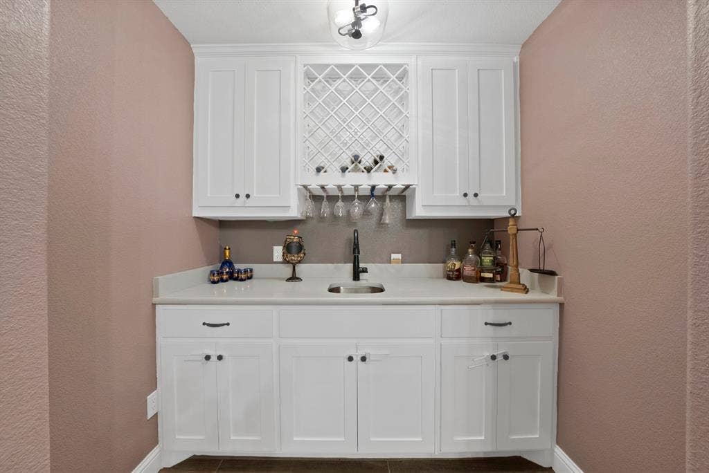 3076 Infinity Drive, Weatherford, TX 76087 3076 Infinity Drive, Weatherford, TX 76087
