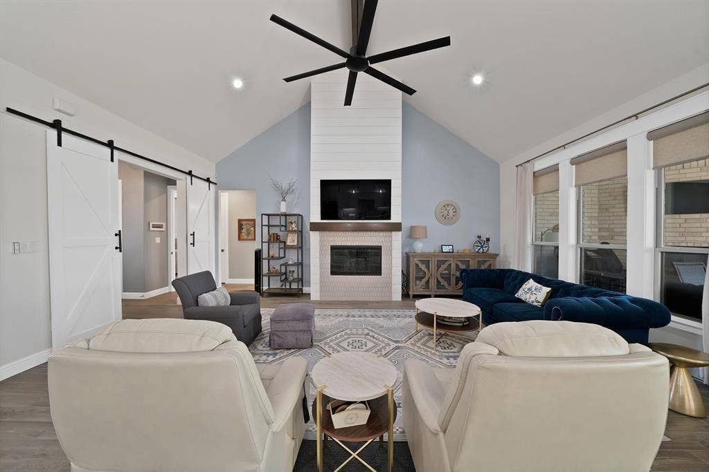 3076 Infinity Drive, Weatherford, TX 76087 3076 Infinity Drive, Weatherford, TX 76087