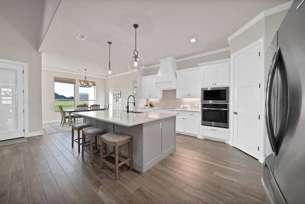 3076 Infinity Drive, Weatherford, TX 76087 3076 Infinity Drive, Weatherford, TX 76087