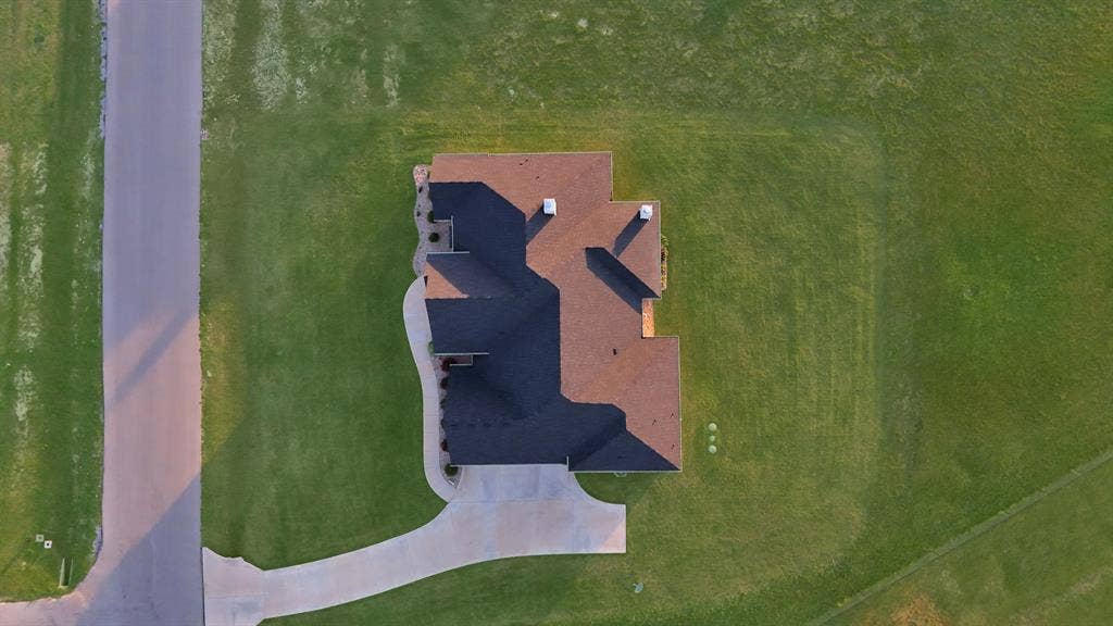 3076 Infinity Drive, Weatherford, TX 76087 3076 Infinity Drive, Weatherford, TX 76087