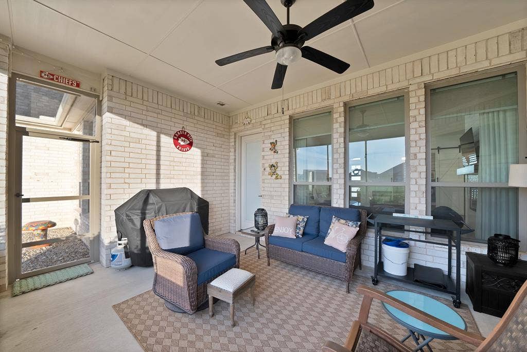 3076 Infinity Drive, Weatherford, TX 76087 3076 Infinity Drive, Weatherford, TX 76087