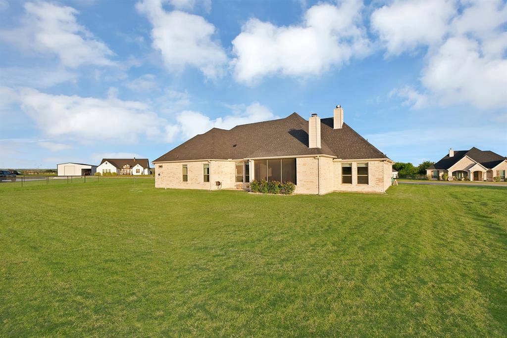 3076 Infinity Drive, Weatherford, TX 76087 3076 Infinity Drive, Weatherford, TX 76087